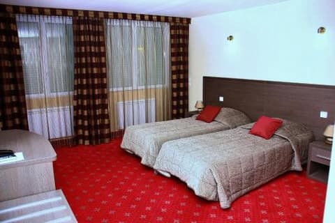 Hôtel le Commerce 1050m, 