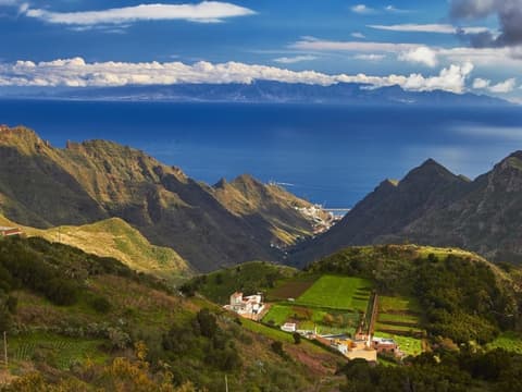 Norte y Sur de Tenerife, Conducción por cuenta propia