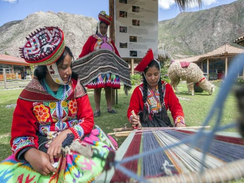 Explorez le Pérou — 11 jours : Lima, vallée de Colca, Puno, Cusco, Machu Picchu, guide francophone