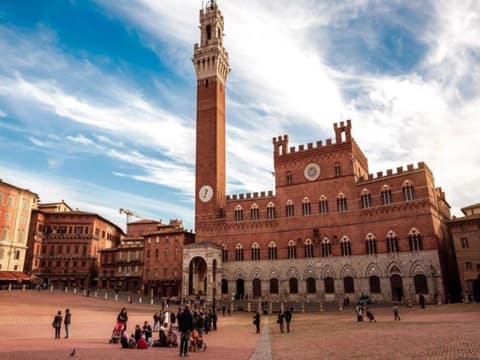 Escapada por la Toscana: 7 días entre arte, vino y colinas, viaje en coche