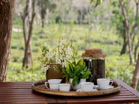 6 Days Around Thailand