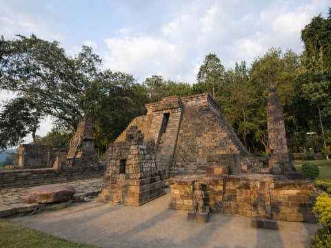 Prambanan, Solo & Sukuh