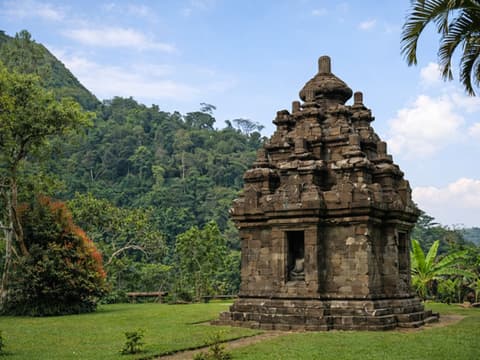 Selogriyo Hidden Temple