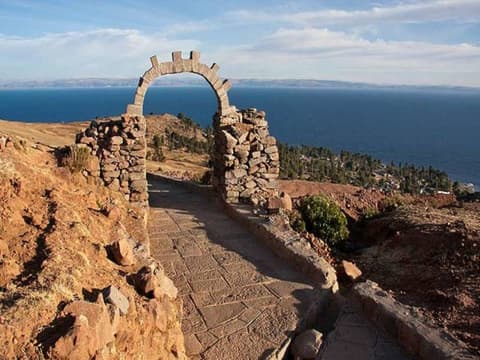 Pérou et la Communauté "PARU PARU"