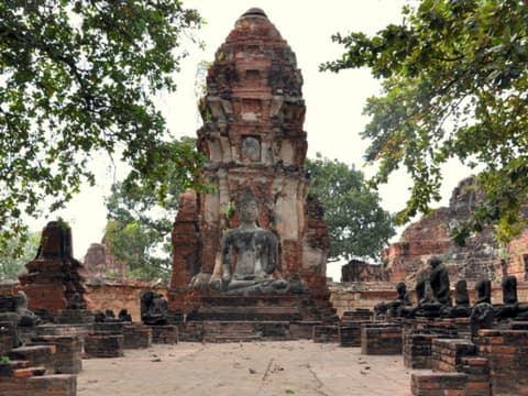 O1. Thaïlande à la folie