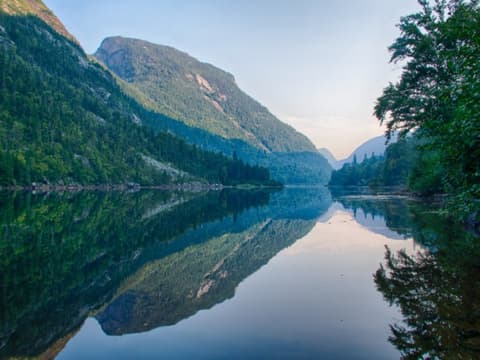 Balade au fil du Saint-Laurent avec location de voiture
