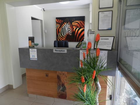 GOLDEN PALMS MOTOR INN, 