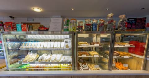 OYO Loch Ness Drumnadrochit Hotel, 