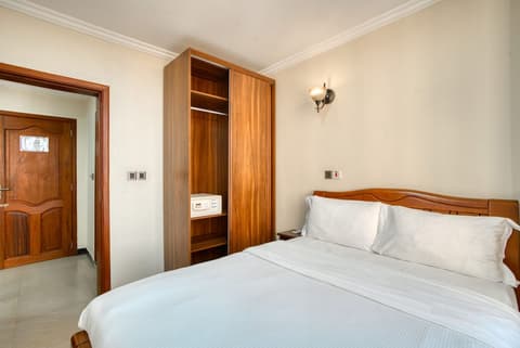 Kibo Palace Apartments, 