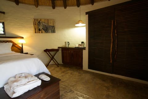 Mopane Bush Lodge, 