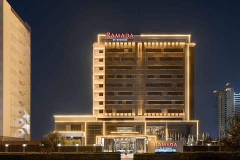 Ramada by Wyndham Erbil Gulan Street, 