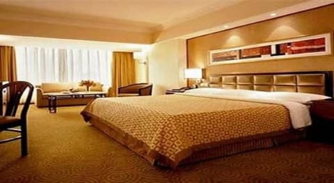 Golden Flower Hotel Xian, 