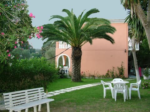 Angeliki Apartments, 