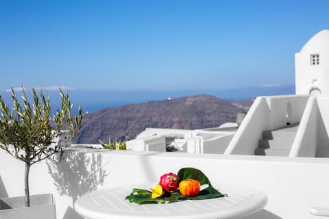 Abelonas Retreat  Sunset & Sunrise Lodgins, 