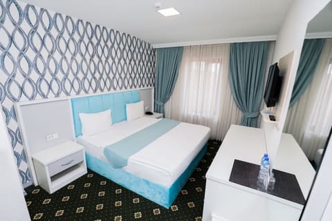 Altus Hotel Baku, 