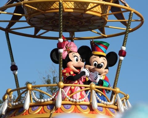  Magia y diversión en ambos mundos