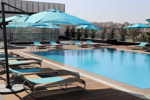 The Boulevard Arjaan by Rotana, Outdoor Pool