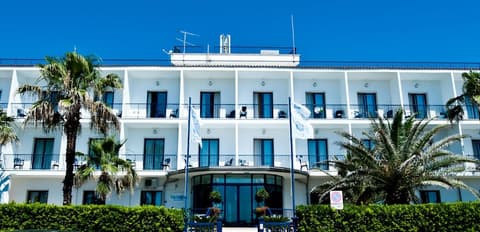 Ticho's Greenblu Hotel - GATTINONI, Facciata della proprietà