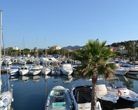 Crossing France (2026)