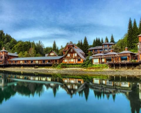 Black - Bloqueo Carretera Austral Norte 6 Noches Via SKY