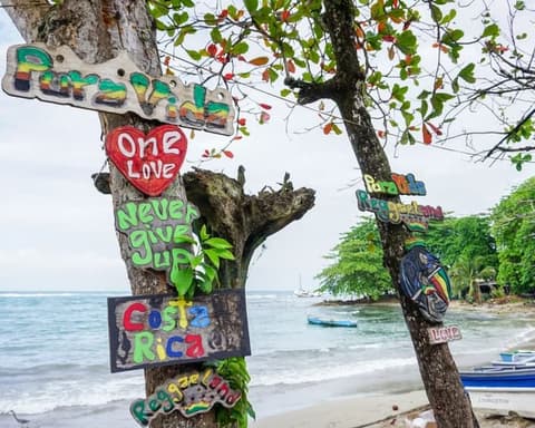 Contrastes de Costa Rica con Manuel Antonio - Tour Regular