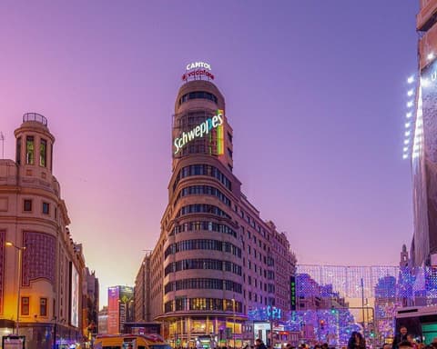 #PUEBLOSMÁGICOSNAVIDEÑOS MAGIA DE LA NAVIDAD EN MADRID: SPA, MERCADOS Y ALTA GASTRONOMÍA