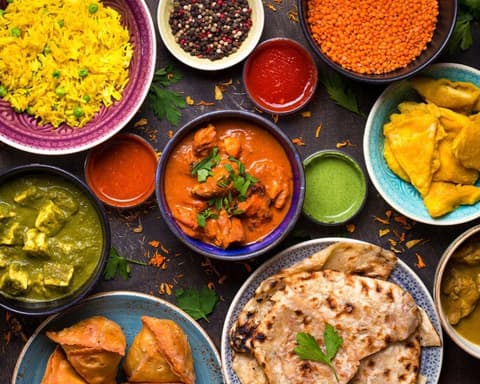 EXPLORE India, la Magia del Maha Kumbh Mela