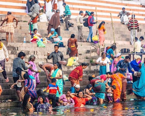 EXPLORE India, la Magia del Maha Kumbh Mela