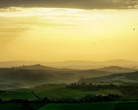 SIENA: ESSENCE OF TUSCANY (stay in 3*** Hotel) - Semi-Escorted Tour 2025