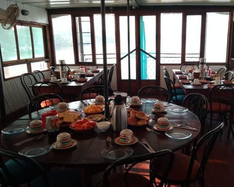 Paquete 3 días 2 noches, Navegación en Flotel Reina del Enín