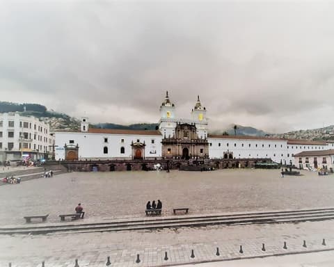 Quito Básico: La esencia de la ciudad en 2 noches