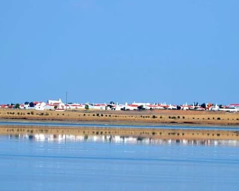 Alqueva com almoço na Aldeia da Luz