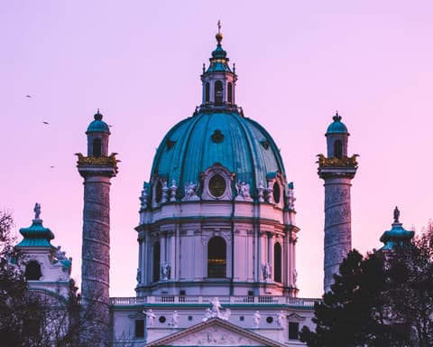 4-day Christmas trip to enchanting Vienna