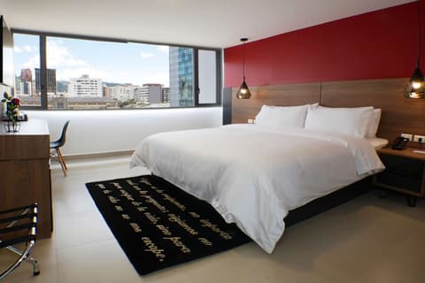 PARK INN BY RADISSON QUITO, Featured Image