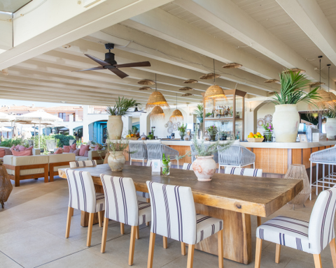 Mangia's Santa Teresa Sardinia, Curio Collection by Hilton, 