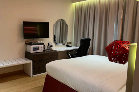 Carnelian Muscat - Airport Hotel, 