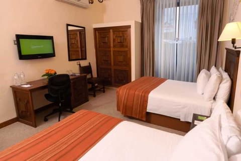 Costa del Sol Ramada Cusco, HAB