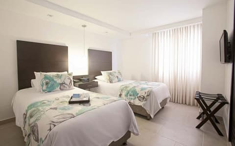 Capilla del Mar, COM