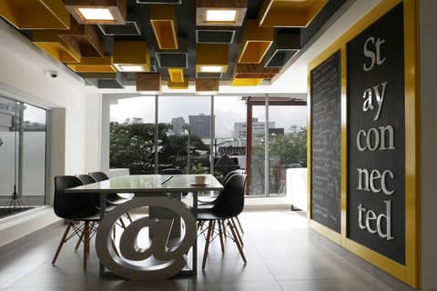 PARK INN BY RADISSON QUITO, Business Center