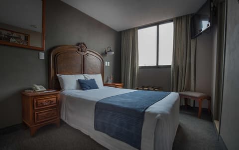 *Hotel Canadá, Room