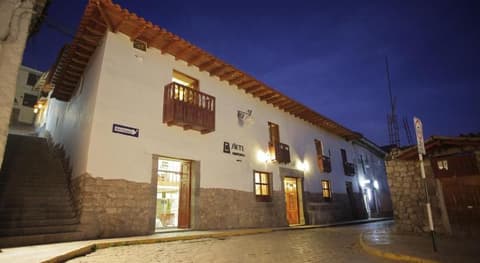 Hotel Siete Ventanas, GEN