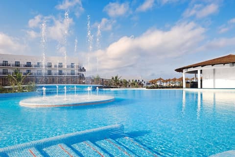 Melia Dunas Beach Resort & Spa, Primary image