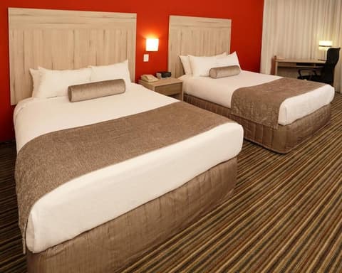 Crowne Plaza Hotels & Resorts, 