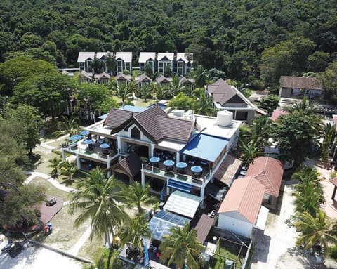 Coral Redang Island Resort - Trasferimenti Land&Sea Inclusi - Airone Selection, 