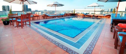 Raviz Center Point Dubai Hotel, 