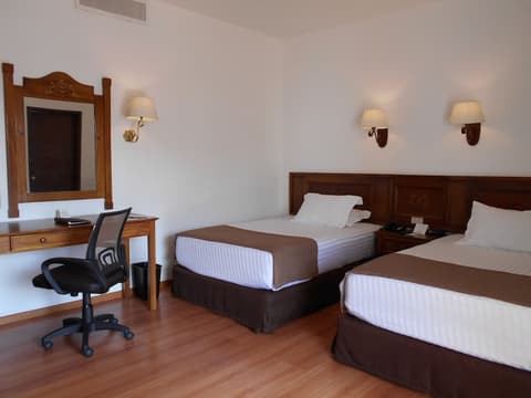 Hotel De Mendoza, Room