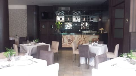 Toloma Gran Hotel, Restaurant