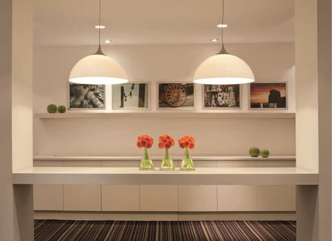 RH Rochester Concept, Lobby lounge