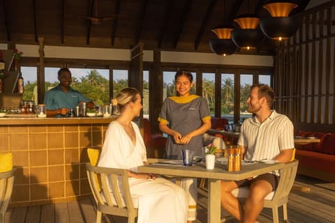 Jawakara Islands Maldives, Dining