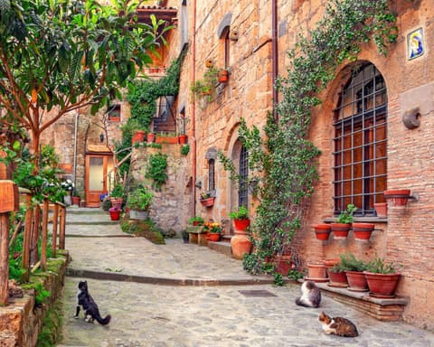 Vacation in Sicily: Seaside Serenity & Sicilian Charm